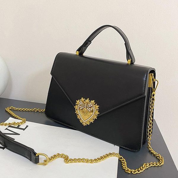 evening bags 2021 female fashion handbags luxury girls crossbody totes woman metal lock brand shoulder purse mini square messenger bag
evening bags 2021 female fashion handbags luxury girls crossbody totes woman metal lock brand shoulder purse mini square messenger bag