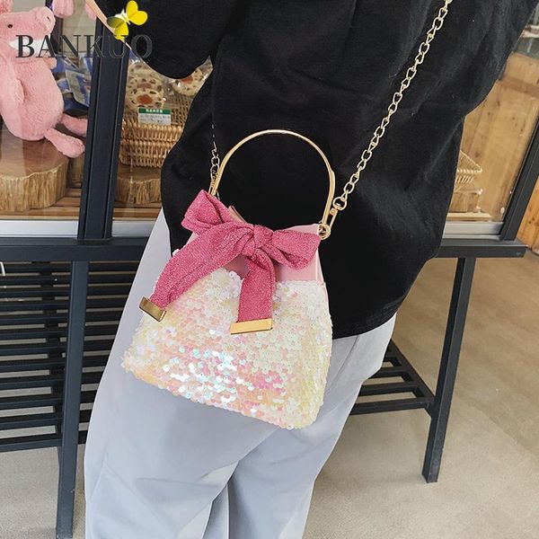 bankuo 2021 summer new women's bucket bag pu chain shoulder bag girl fashion sequined crossbody drawstring handbags x220
bankuo 2021 summer new women's bucket bag pu chain shoulder bag girl fashion sequined crossbody drawstring handbags x220