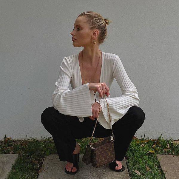 Chic Fashion Plunge Sexy Top and Blouse Women Flare Sleeve Ribbed Knitted White Tops Blouses Elegant Solid Clothes
Chic Fashion Plunge Sexy Top and Blouse Women Flare Sleeve Ribbed Knitted White Tops Blouses Elegant Solid Clothes