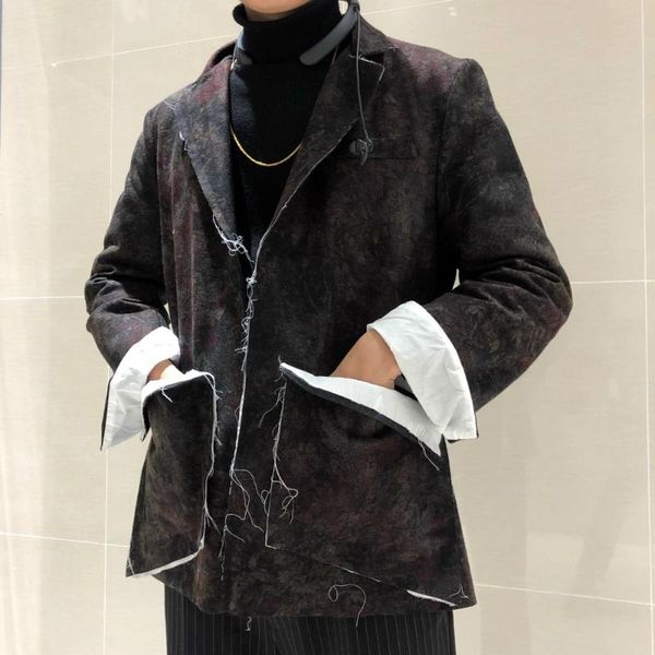men's suits & blazers heavy wine red bloodsucking bifurcated irregular burrs destroy the suit is not korean loose., White;black
men's suits & blazers heavy wine red bloodsucking bifurcated irregular burrs destroy the suit is not korean loose., White;black