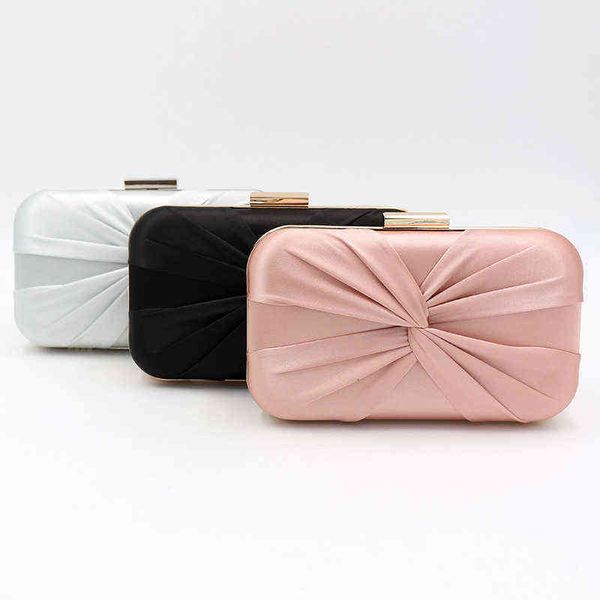 women's dinner ess dacron satin knitting banquet hand bag korean artificial silk evening
women's dinner ess dacron satin knitting banquet hand bag korean artificial silk evening