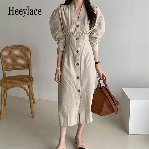 casual dresses 2021 autumn women's single breasted dress solid elegant straight v-neck puff sleeve mi-long shirts female, Black;gray
casual dresses 2021 autumn women's single breasted dress solid elegant straight v-neck puff sleeve mi-long shirts female, Black;gray