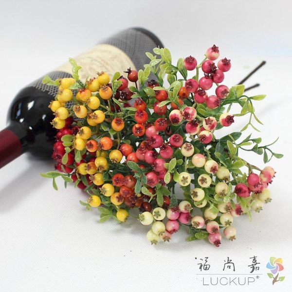 1 pcs beautiful artificial plastic small bush berry bouquet home decoration gift f550
1 pcs beautiful artificial plastic small bush berry bouquet home decoration gift f550