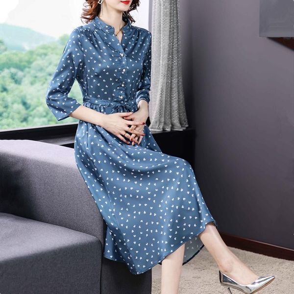 casual dresses spring autumn blue dot silk 4xl plus size satin dress 2021 vintage long sleeve midi women elegant bodycon vestidos, Black;gray
casual dresses spring autumn blue dot silk 4xl plus size satin dress 2021 vintage long sleeve midi women elegant bodycon vestidos, Black;gray