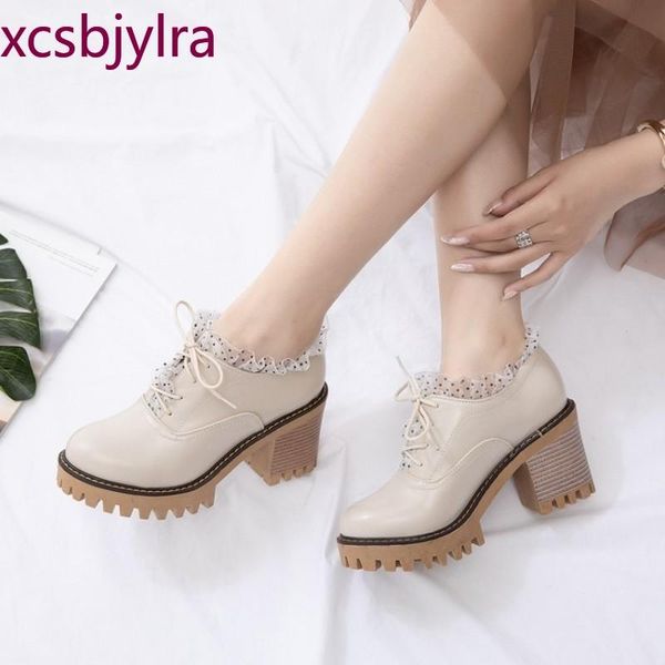dress shoes spring autumn the fashion round head thick heel women black sweet college style lace up high single 34-43
dress shoes spring autumn the fashion round head thick heel women black sweet college style lace up high single 34-43