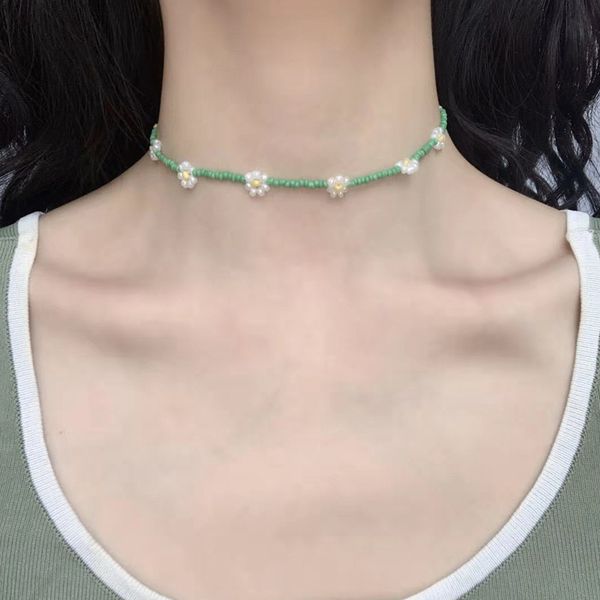 new fashion ins style seed beads daisy flower choker necklace for students gift, Silver
new fashion ins style seed beads daisy flower choker necklace for students gift, Silver