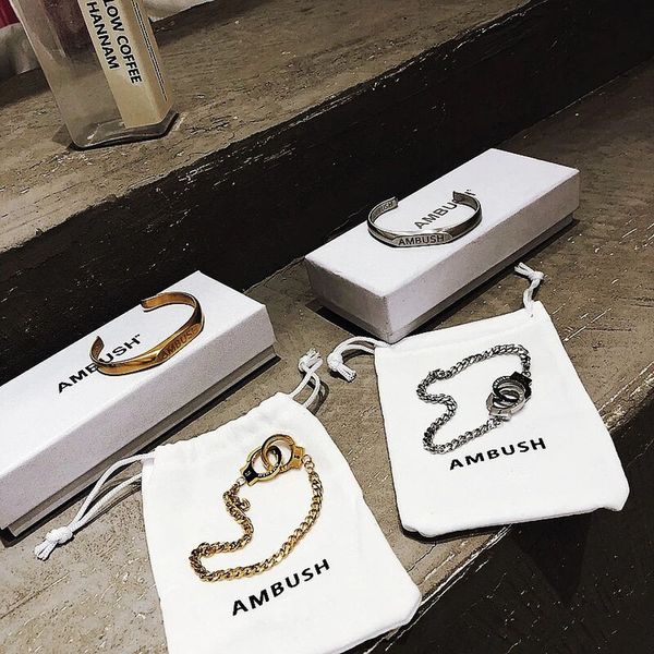 2021 new fw titanium steel handcuffs ambush bracelets men women sier chain accessories hh42, Golden;silver
2021 new fw titanium steel handcuffs ambush bracelets men women sier chain accessories hh42, Golden;silver
