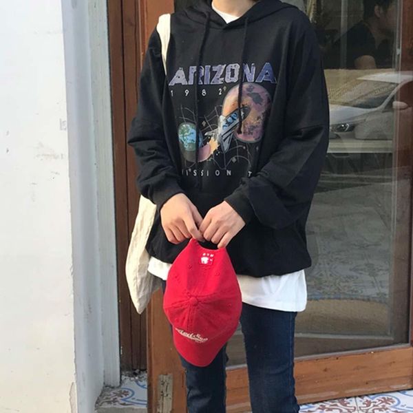 New 2021 Women Vintage Black Star Airship Print Casual Loose Hooded Sweatshirt Korean Harajuku Girts Hoodies RNY7
New 2021 Women Vintage Black Star Airship Print Casual Loose Hooded Sweatshirt Korean Harajuku Girts Hoodies RNY7