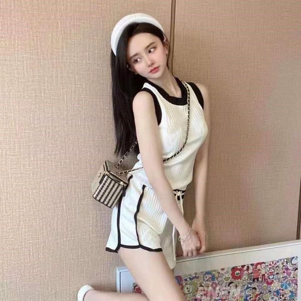 men's tracksuits 2021 women's age-reducing embroidered neckline cuffs black line matching fashion suit, Gray
men's tracksuits 2021 women's age-reducing embroidered neckline cuffs black line matching fashion suit, Gray