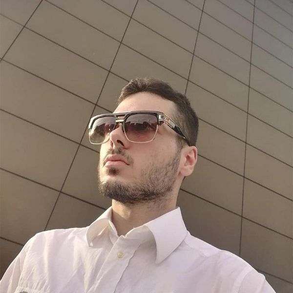 mirrors retro sunglasses men's european and american net red same big frame trendy glasses
mirrors retro sunglasses men's european and american net red same big frame trendy glasses