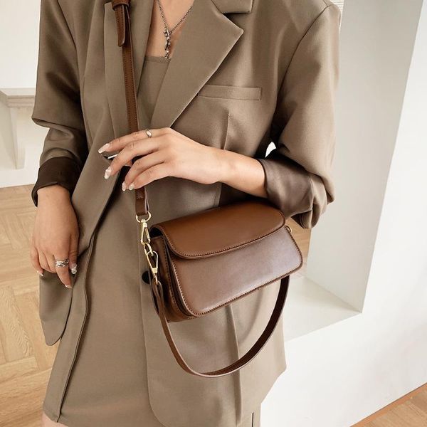 evening bags retro underarm bag 2021 fashion woman simple one shoulder messenger western style small square satchels handbags
evening bags retro underarm bag 2021 fashion woman simple one shoulder messenger western style small square satchels handbags
