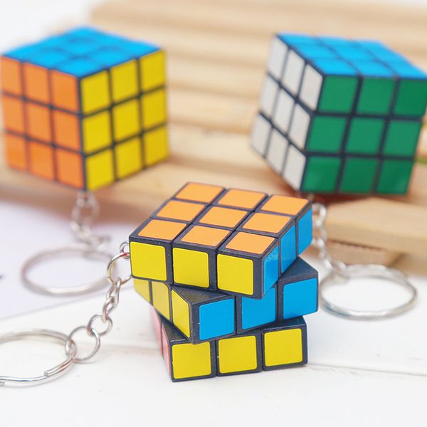 mini key buckle magic square originality fashion cube pendant educational accesories woman man keychains gift 0 55zf k2
mini key buckle magic square originality fashion cube pendant educational accesories woman man keychains gift 0 55zf k2