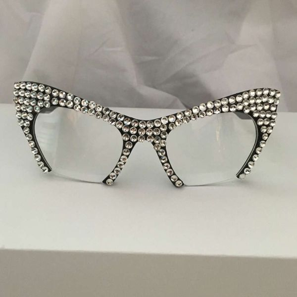 2019new luxury crystal sunglasses rhinestone cat eyes sun glasses for female decoration women designer oculos de sol, White;black
2019new luxury crystal sunglasses rhinestone cat eyes sun glasses for female decoration women designer oculos de sol, White;black