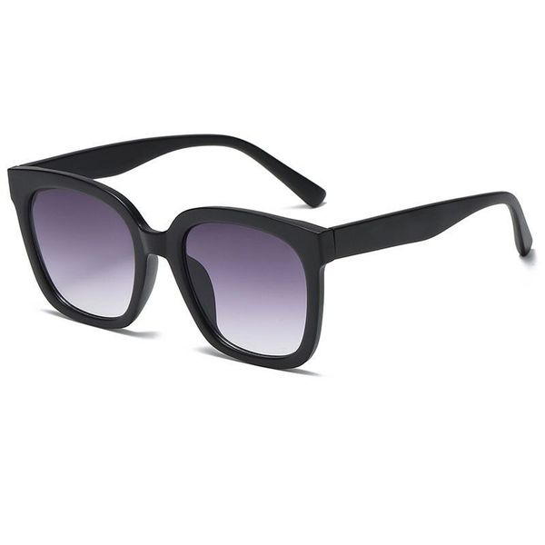 1822 fashion sunglasses toswrdpar eyewear sun glasses designer mens womens brown cases black metal frame dark 50mm lenses for beach, White;black
1822 fashion sunglasses toswrdpar eyewear sun glasses designer mens womens brown cases black metal frame dark 50mm lenses for beach, White;black