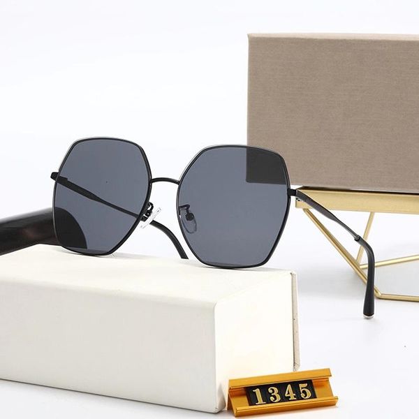 sunglasses 2021 brand designer retro sun glasses for women luxury vintage female clear lens oculos, White;black
sunglasses 2021 brand designer retro sun glasses for women luxury vintage female clear lens oculos, White;black