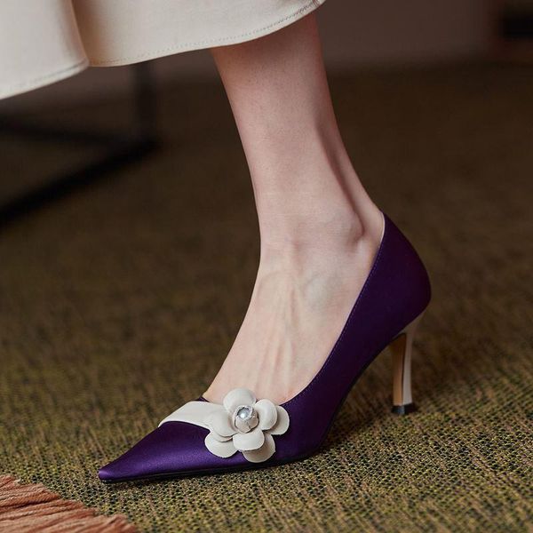 dress shoes special pointed toe flower design comfortab silk women heels fashion high heel club party wedding, Black
dress shoes special pointed toe flower design comfortab silk women heels fashion high heel club party wedding, Black
