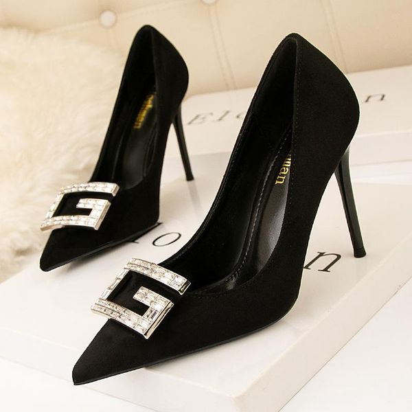 dress shoes elegant women flock black nude 9.5cm high heels crystal pumps luxury designer office lady suede party plus size
dress shoes elegant women flock black nude 9.5cm high heels crystal pumps luxury designer office lady suede party plus size