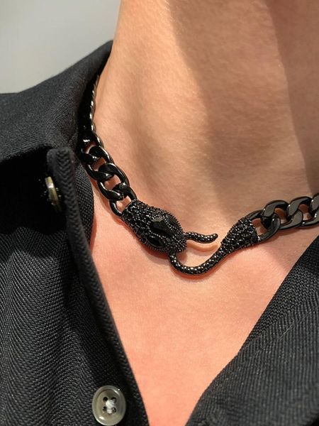 chokers hangzhi 2021 punk cuban snake necklace with rhinestone personalized clavicle chain men's and women's fashion jewelry, Golden;silver
chokers hangzhi 2021 punk cuban snake necklace with rhinestone personalized clavicle chain men's and women's fashion jewelry, Golden;silver