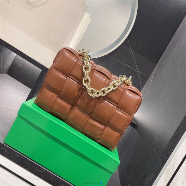 2021 women luxury designer small square shoulder bags wholesale fashion handbags mini classic genuine leather bag crossbody texture chain fl
2021 women luxury designer small square shoulder bags wholesale fashion handbags mini classic genuine leather bag crossbody texture chain fl