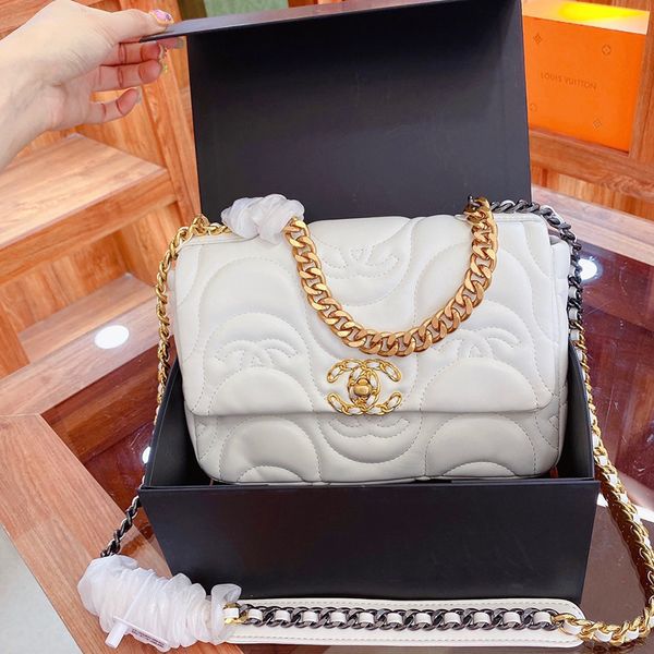 designer bags handbag totes shoulder cross body women classic sheepskin chains bag 26cm ,3 colours luxury_bagshop888 02
designer bags handbag totes shoulder cross body women classic sheepskin chains bag 26cm ,3 colours luxury_bagshop888 02