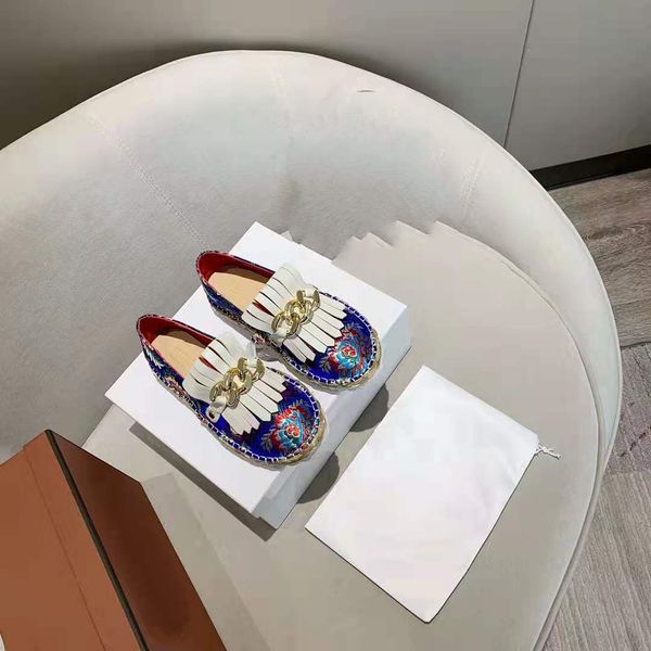 wholesale latest designer sports shoes women& leisure limited edition sport shoe shell printed princess dance shoes milan catwalk, Black
wholesale latest designer sports shoes women& leisure limited edition sport shoe shell printed princess dance shoes milan catwalk, Black