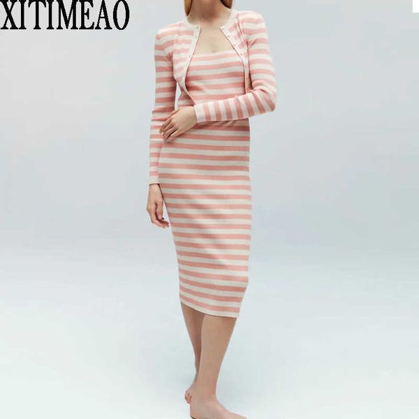 za elegant long sleeve sweater women single-breasted stripe short cardigan knitted outwear+knitted suspender dress 210602, White
za elegant long sleeve sweater women single-breasted stripe short cardigan knitted outwear+knitted suspender dress 210602, White