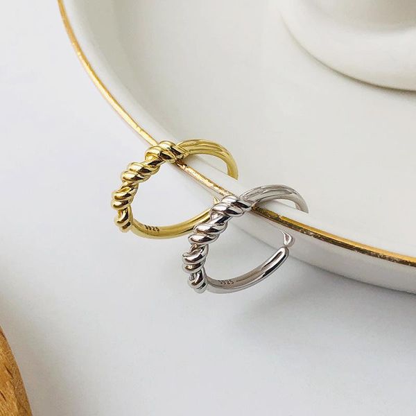 cluster rings 2021 s925 sterling silver hand ornaments personality knotted ring european and american style ins net red design, Golden;silver 
cluster rings 2021 s925 sterling silver hand ornaments personality knotted ring european and american style ins net red design, Golden;silver