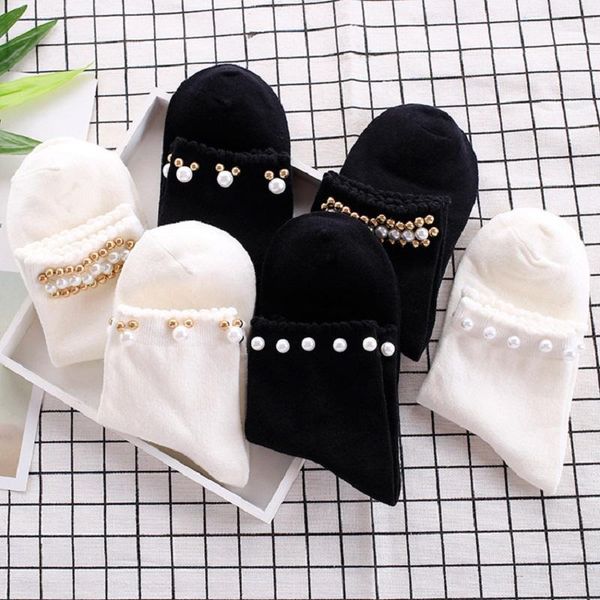1 pair spring new cotton socks sweet solid color cute pearl socks japanese fashion lovely princess style black white
1 pair spring new cotton socks sweet solid color cute pearl socks japanese fashion lovely princess style black white
