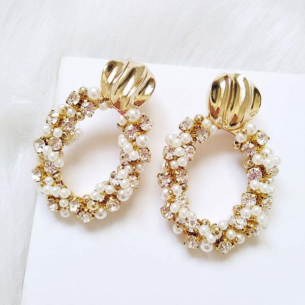 dangle & chandelier rhinestone golden oval with white beads earrings women's jewelry trendy collection fall winter, Silver
dangle & chandelier rhinestone golden oval with white beads earrings women's jewelry trendy collection fall winter, Silver