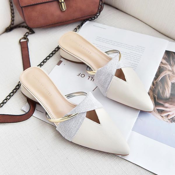 2021 new summer flats lady sandals slippers soild color slip on pointed toe women mules outdoor slipper shoes woman slides a194, Black
2021 new summer flats lady sandals slippers soild color slip on pointed toe women mules outdoor slipper shoes woman slides a194, Black
