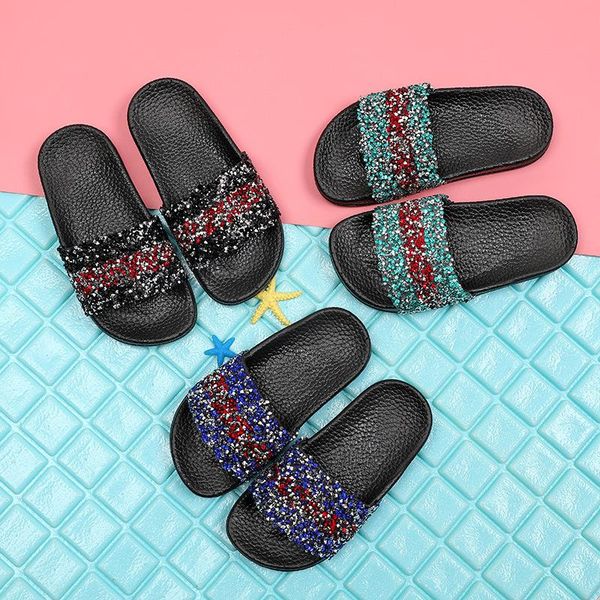 slipper glitter rhineston girls slippers kids beach sandal summer casual baby house princess flip flop children korea home shoes, Black;grey
slipper glitter rhineston girls slippers kids beach sandal summer casual baby house princess flip flop children korea home shoes, Black;grey
