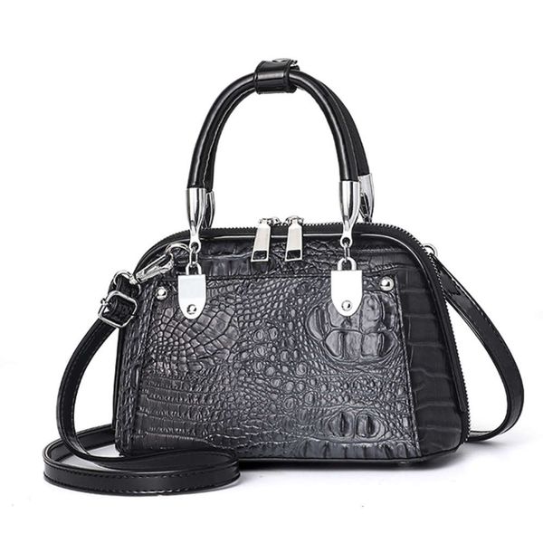hbp fashion crocodile hand women's versatile one shoulder messenger bag in autumn 2021
hbp fashion crocodile hand women's versatile one shoulder messenger bag in autumn 2021