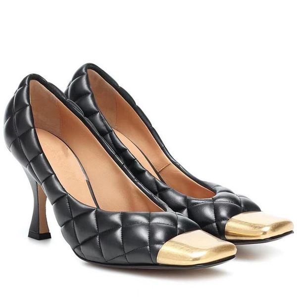 dress shoes black white metal square head high heels plaid embroidery color matching shallow mouth slip-on big yards single shoe
dress shoes black white metal square head high heels plaid embroidery color matching shallow mouth slip-on big yards single shoe