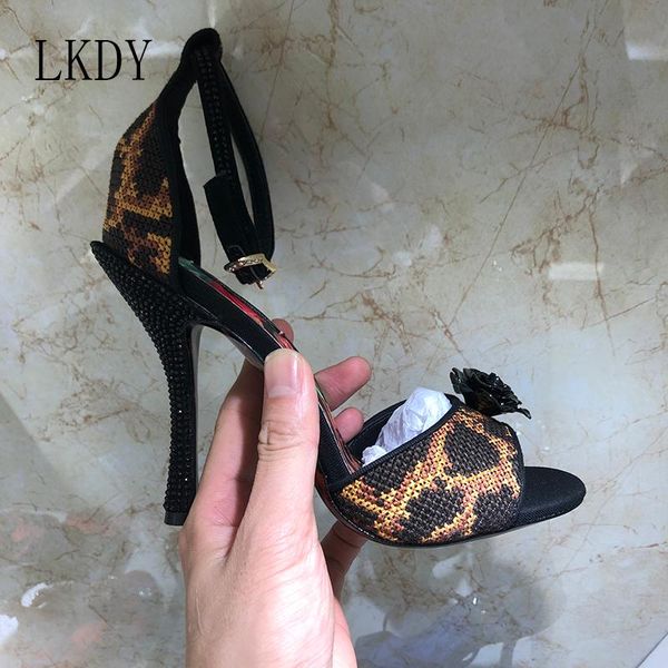dress shoes 2021 lkdy women genuine leather woven ladies luxury rhinestones and diamonds rose fish mouth high heel holiday sandals, Black
dress shoes 2021 lkdy women genuine leather woven ladies luxury rhinestones and diamonds rose fish mouth high heel holiday sandals, Black