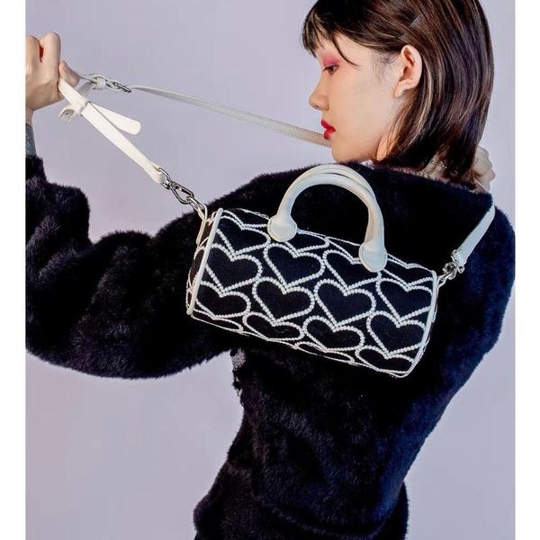 evening bags original love embroidery women's cylinder bag sweet 20 slanted tie handbag girl
evening bags original love embroidery women's cylinder bag sweet 20 slanted tie handbag girl