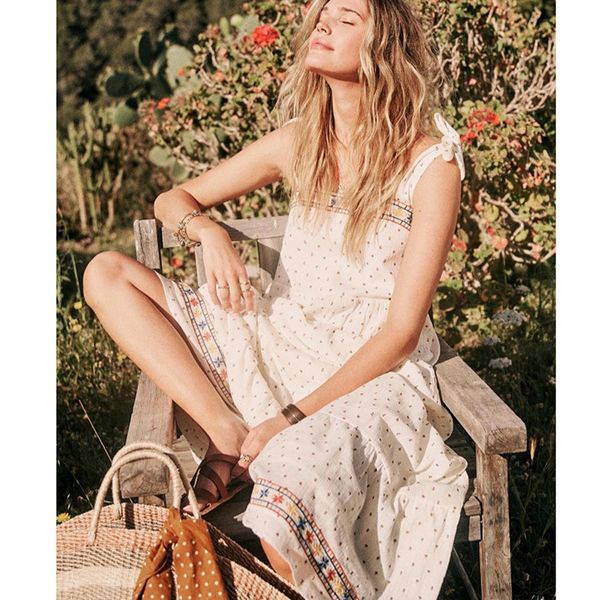 new sleeveless strap dress for women 2021 vintage beige cotton floral embroidered summer maxi dresses beach robe 7y50, White
new sleeveless strap dress for women 2021 vintage beige cotton floral embroidered summer maxi dresses beach robe 7y50, White