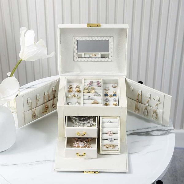 jewelry pouches, bags box large capacity multifunctional portable lock with mirror storage earrings necklace ring display, Pink;blue
jewelry pouches, bags box large capacity multifunctional portable lock with mirror storage earrings necklace ring display, Pink;blue