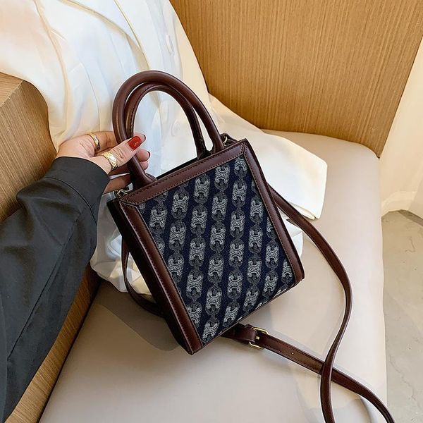 evening bags portable bag women's 2021 letter small square trend simple single shoulder messenger
evening bags portable bag women's 2021 letter small square trend simple single shoulder messenger