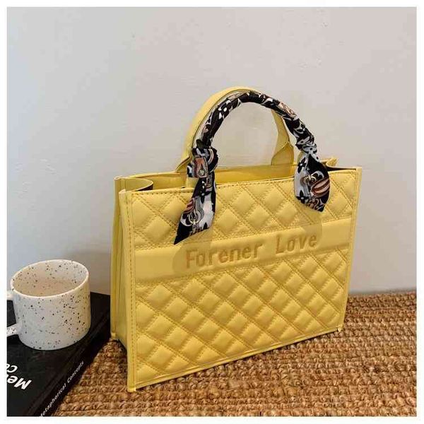 2022 factory wholesale new summer women's bag fashion handbag candy color silk scarf tote bag high-capacity briefcase trend
2022 factory wholesale new summer women's bag fashion handbag candy color silk scarf tote bag high-capacity briefcase trend