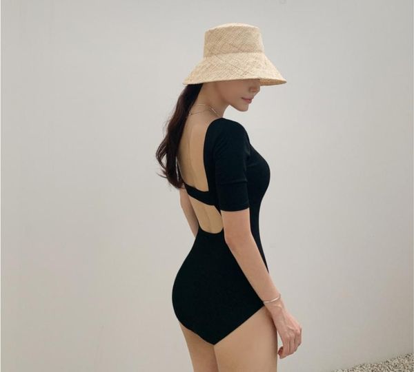 one-piece suits backless women swimwear ruffle one piece swimsuit flounce monokini female push up bath suit solid bodysuit
one-piece suits backless women swimwear ruffle one piece swimsuit flounce monokini female push up bath suit solid bodysuit