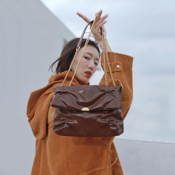cross body fashion chains ruched women shoulder bags designer handbags luxury soft pu leather crossbody messenger bag lady small flap purse
cross body fashion chains ruched women shoulder bags designer handbags luxury soft pu leather crossbody messenger bag lady small flap purse