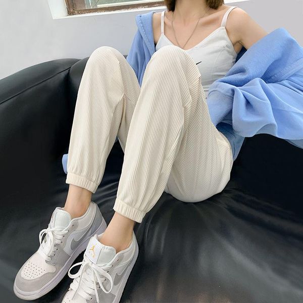 women's pants & capris 2021 plus size ice silk sports female summer spring loose tappered draping leisure harem bloomers, Black;white
women's pants & capris 2021 plus size ice silk sports female summer spring loose tappered draping leisure harem bloomers, Black;white