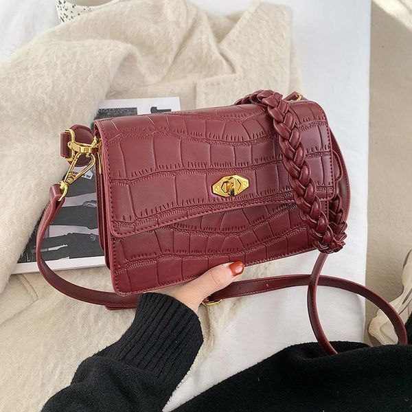 evening bags weave shoulder strap armpit bag 2021 pu leather women's designer handbag stone pattern messenger
evening bags weave shoulder strap armpit bag 2021 pu leather women's designer handbag stone pattern messenger