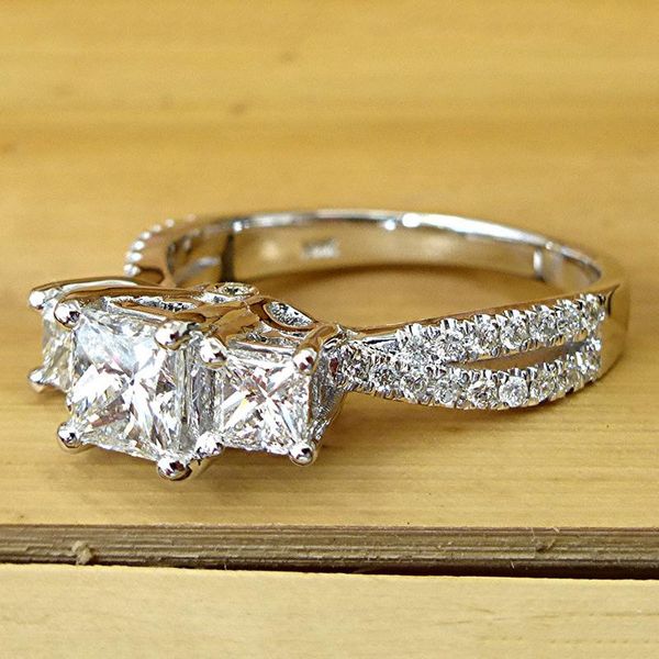 wedding rings huitan trendy jewelry ring for women 4 princess cubic zirconia elegant engagement lady's fashion accessories, Slivery;golden
wedding rings huitan trendy jewelry ring for women 4 princess cubic zirconia elegant engagement lady's fashion accessories, Slivery;golden