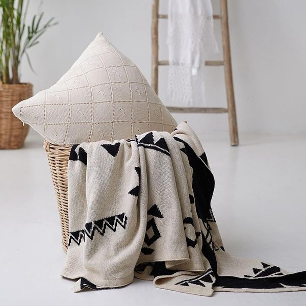 cushion/decorative pillow pure color knitted cushion cover 45x45cm luxury striped plaid pillowcase simple and fashionable home decoration
cushion/decorative pillow pure color knitted cushion cover 45x45cm luxury striped plaid pillowcase simple and fashionable home decoration