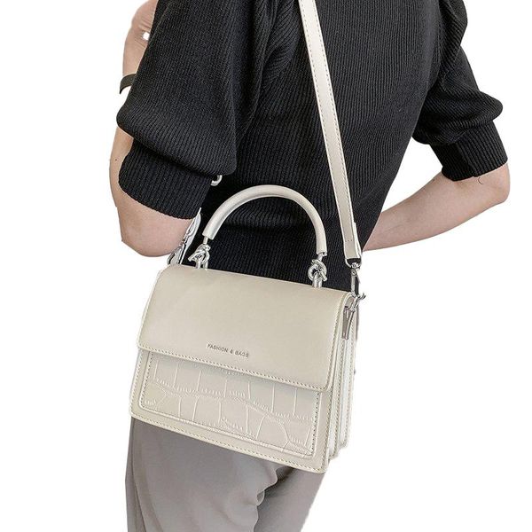 shoulder bags 2021 summer trendy fashion all-match single shouler messenger handbag portable flip small square bag black blue orange
shoulder bags 2021 summer trendy fashion all-match single shouler messenger handbag portable flip small square bag black blue orange