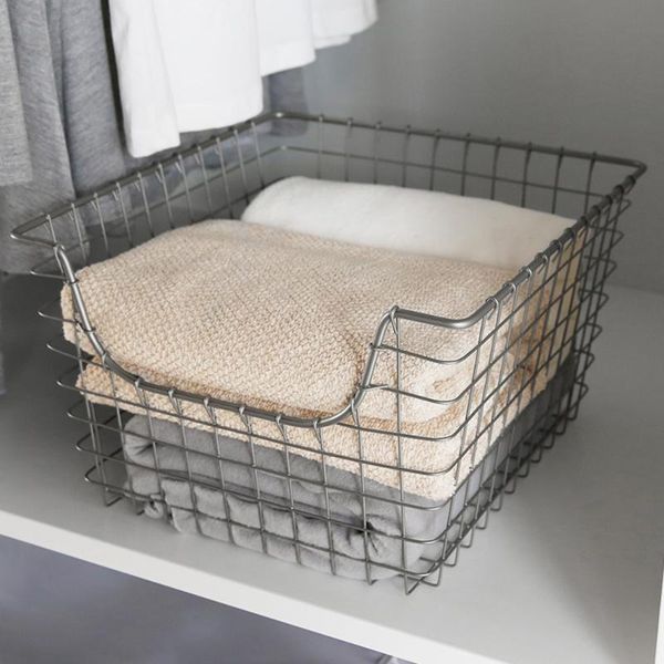 storage baskets carbon steel basket metal wire pantry container bathroom kitchen goods organizer for toys towels clothes
storage baskets carbon steel basket metal wire pantry container bathroom kitchen goods organizer for toys towels clothes
