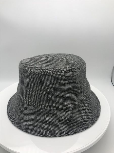 cloches 2021 autumn winter women bucket hat caps chic plaid 6 colors fisherman panama tweed hats, Blue;gray
cloches 2021 autumn winter women bucket hat caps chic plaid 6 colors fisherman panama tweed hats, Blue;gray