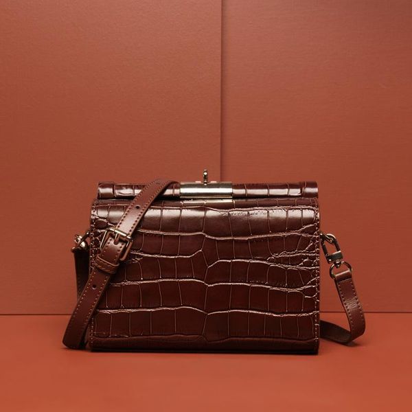 design shoulder bag ladies retro style crocodile pattern lock small square eather chain black handbag 1060
design shoulder bag ladies retro style crocodile pattern lock small square eather chain black handbag 1060