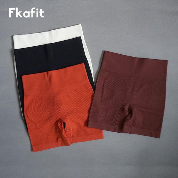 yoga outfits 2021 women's shorts high waist vertical stripes sports short running workout gym leggings push up hip clothes, White;red
yoga outfits 2021 women's shorts high waist vertical stripes sports short running workout gym leggings push up hip clothes, White;red